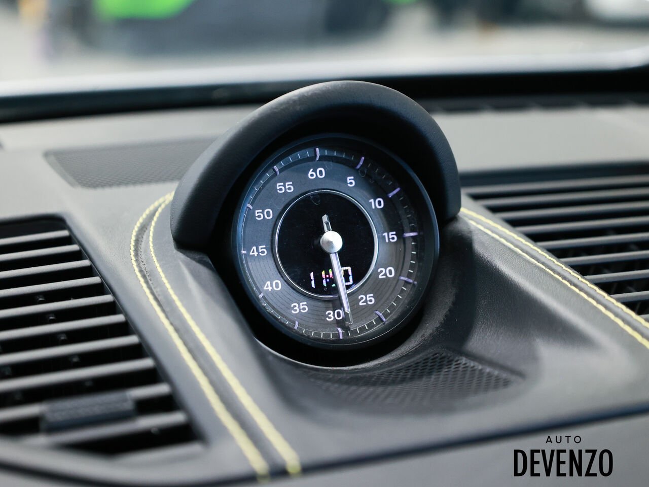 2024 Porsche 911 Silver Saint-Eustache - photo #19