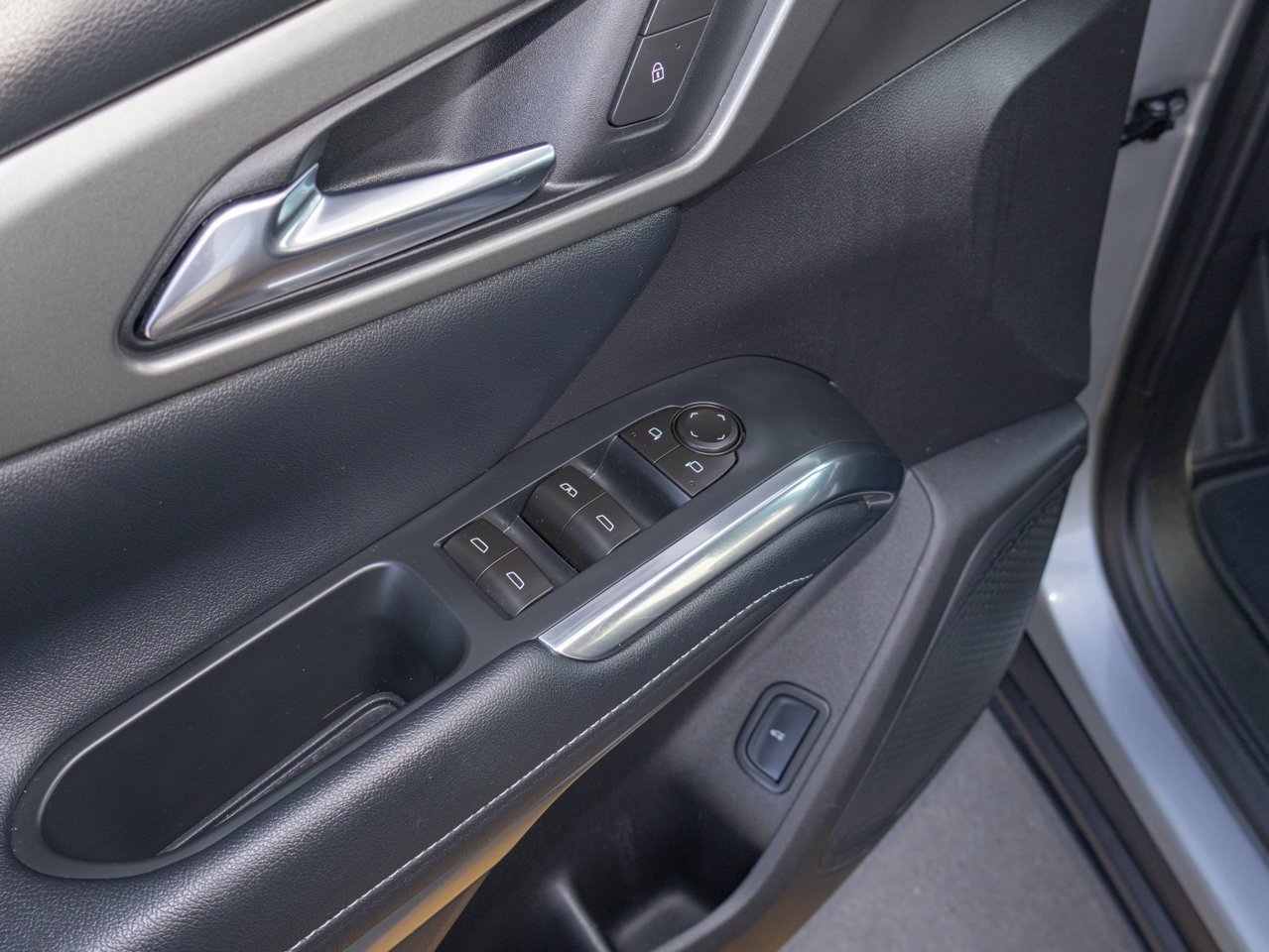 2026 Chevrolet Traverse AWD 4dr LT Grey Sherwood Park - photo #18