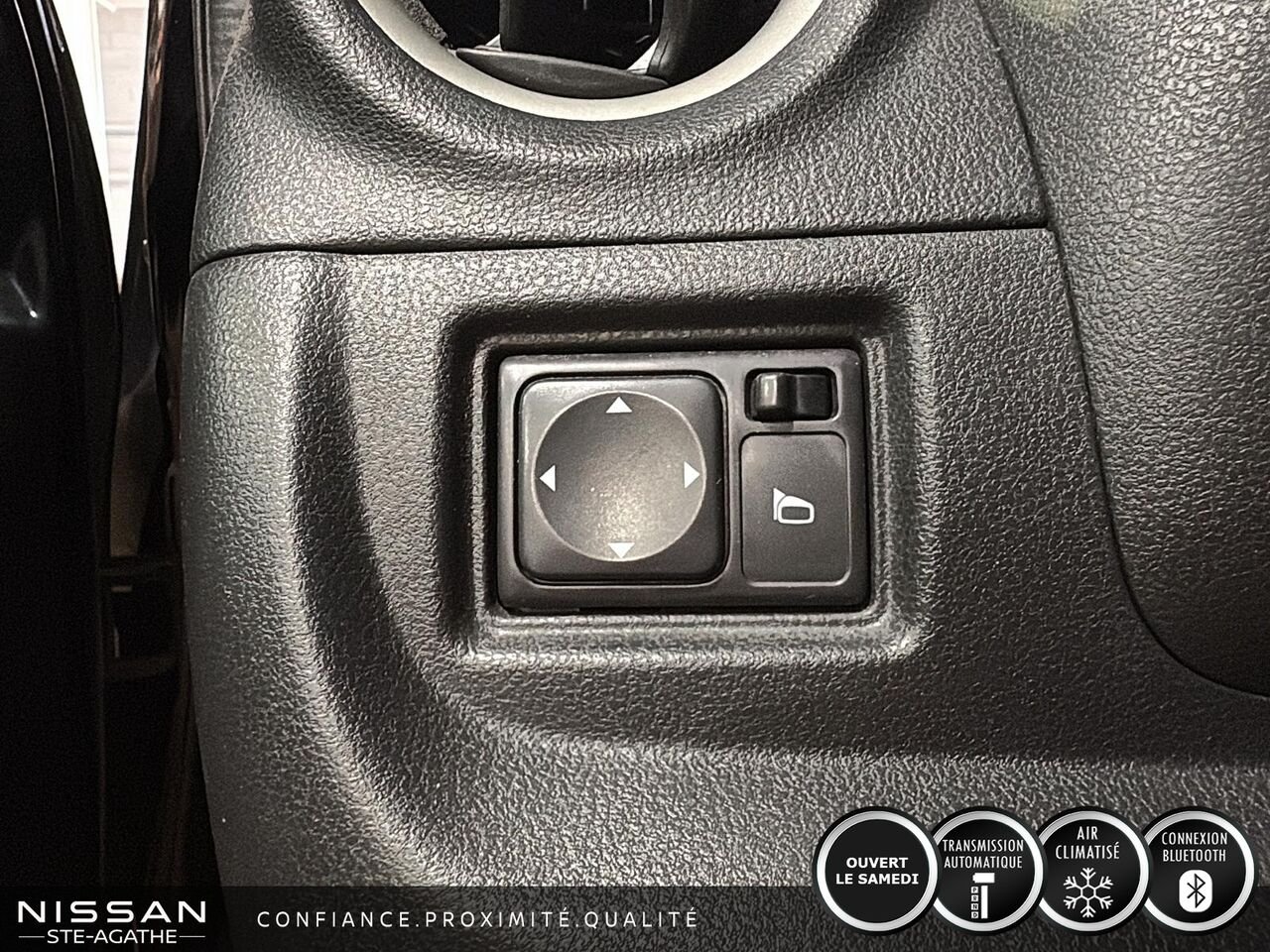 2017 Nissan Micra Black Saint-Jérôme - photo #13