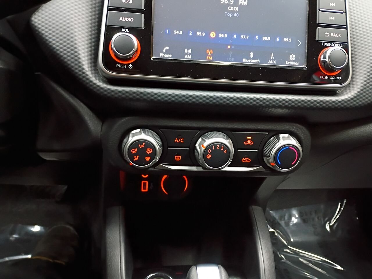 2021 Nissan Kicks Black Blainville - photo #25