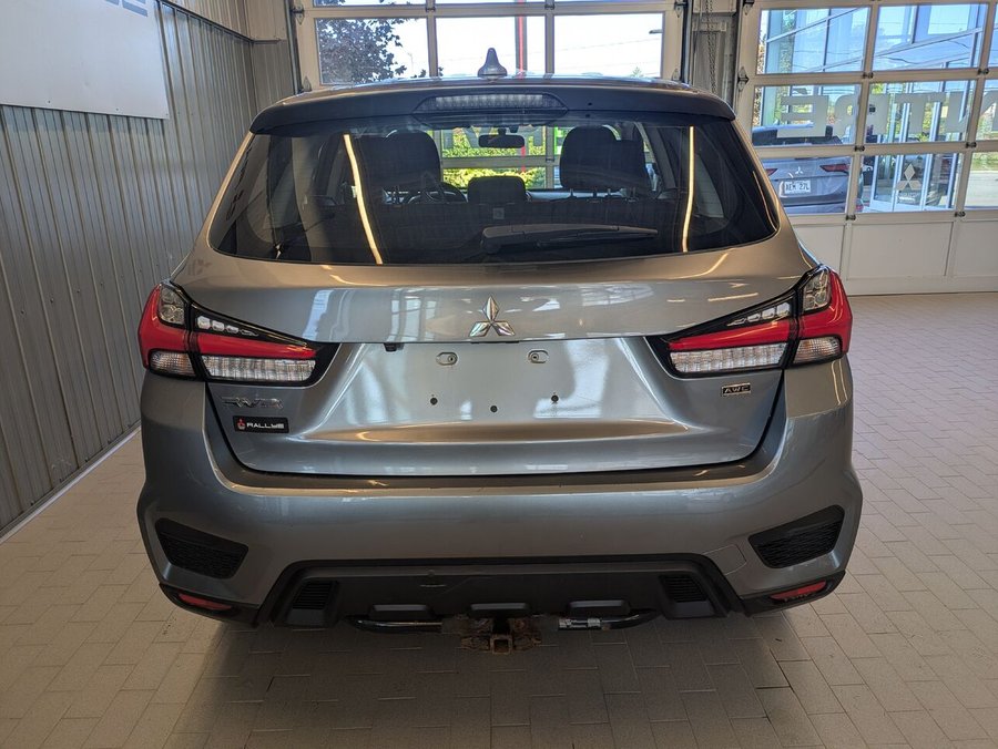 2022 Mitsubishi RVR ES AWD Grey