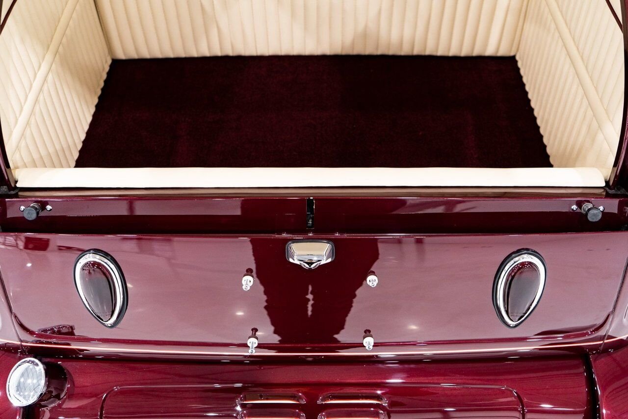 Ford Highboy Lobeck creation spectacular presentation **PRICE IN USD** 1932 Rouge Montréal - photo #69