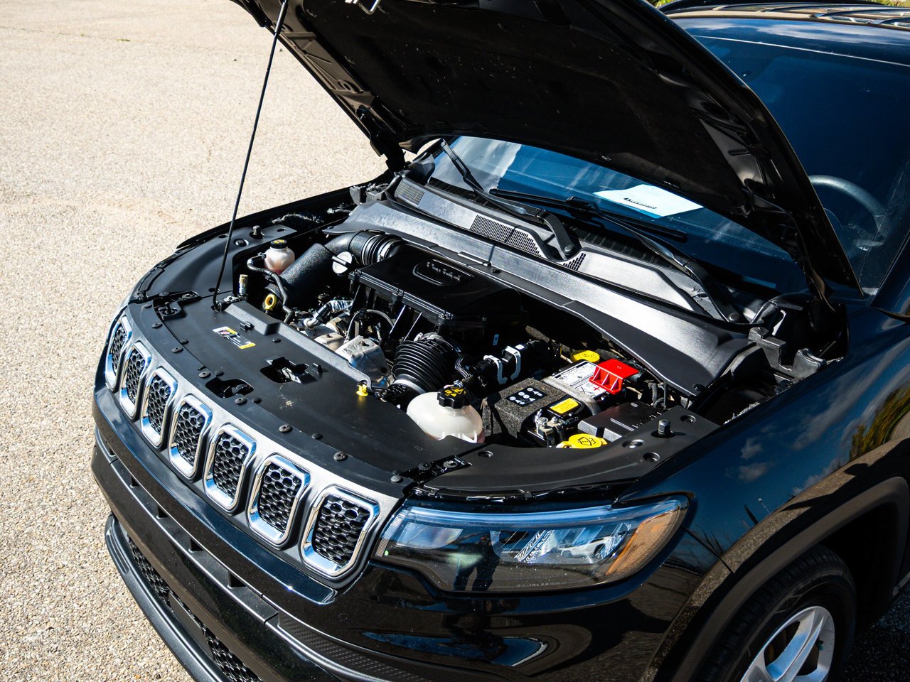 2024 Jeep Compass Sport 4x4 Black Sherwood Park - photo #4