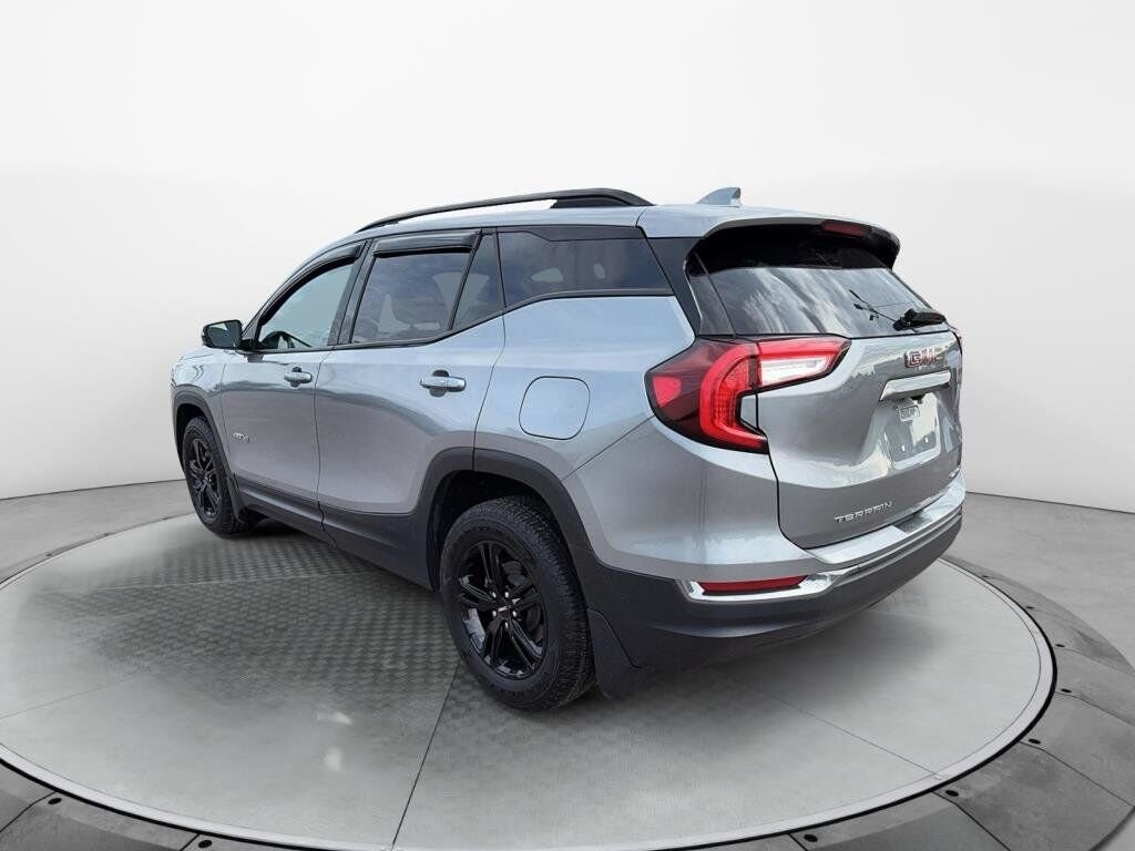 2023 GMC Terrain AT4 Grey Baie-Comeau - photo #3