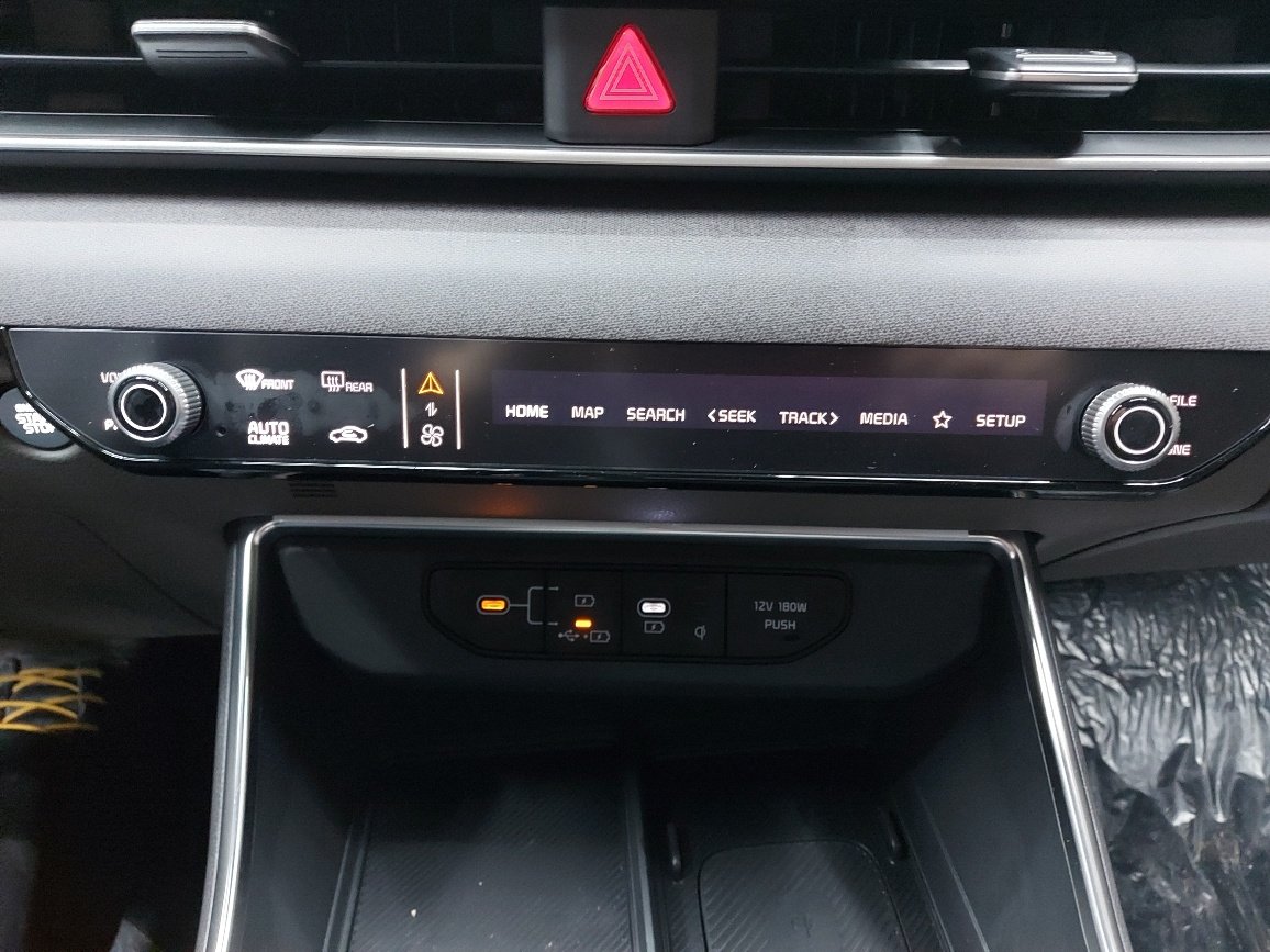 Kia Carnival 2026 Noir aurore nacré Blainville - photo #27