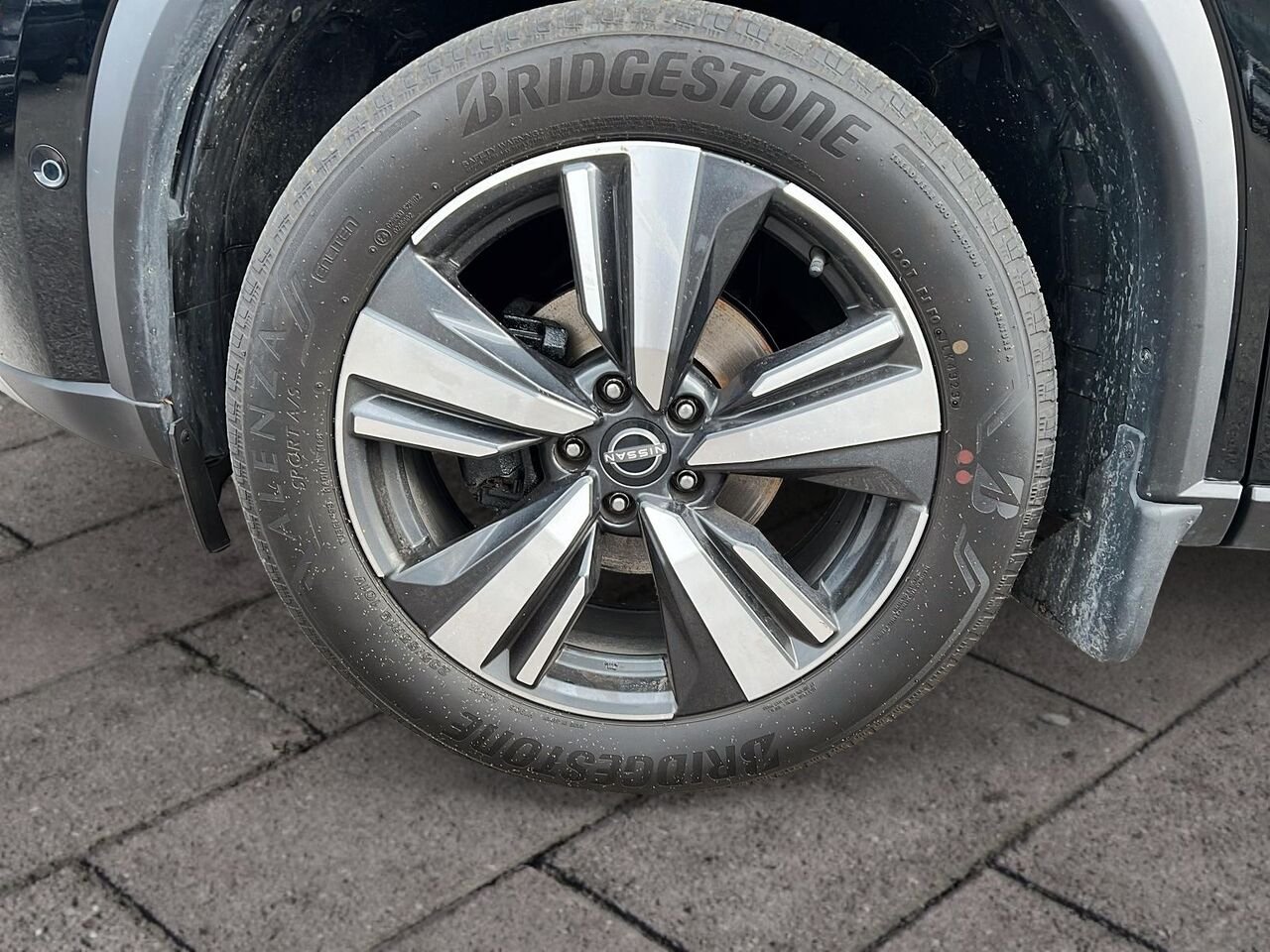 Nissan Rogue PLATINE 2023 Noir Québec - photo #6