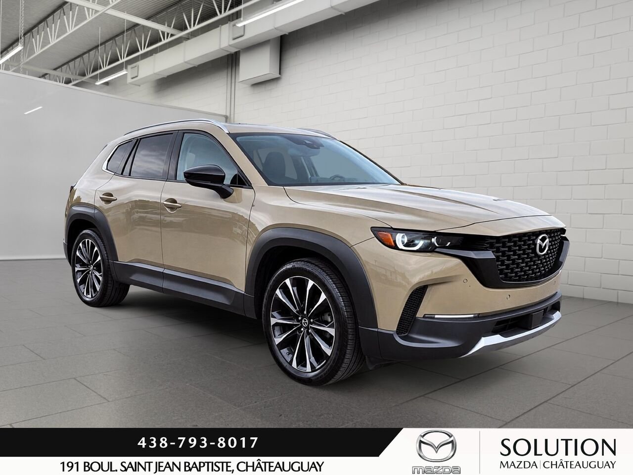 Mazda CX-50 JAMAIS ACCIDENTÉ / TURBO / AWD (4X4) / APPLE CARPLAY ET ANDROID AUTO 2024 Beige Châteauguay - photo #1