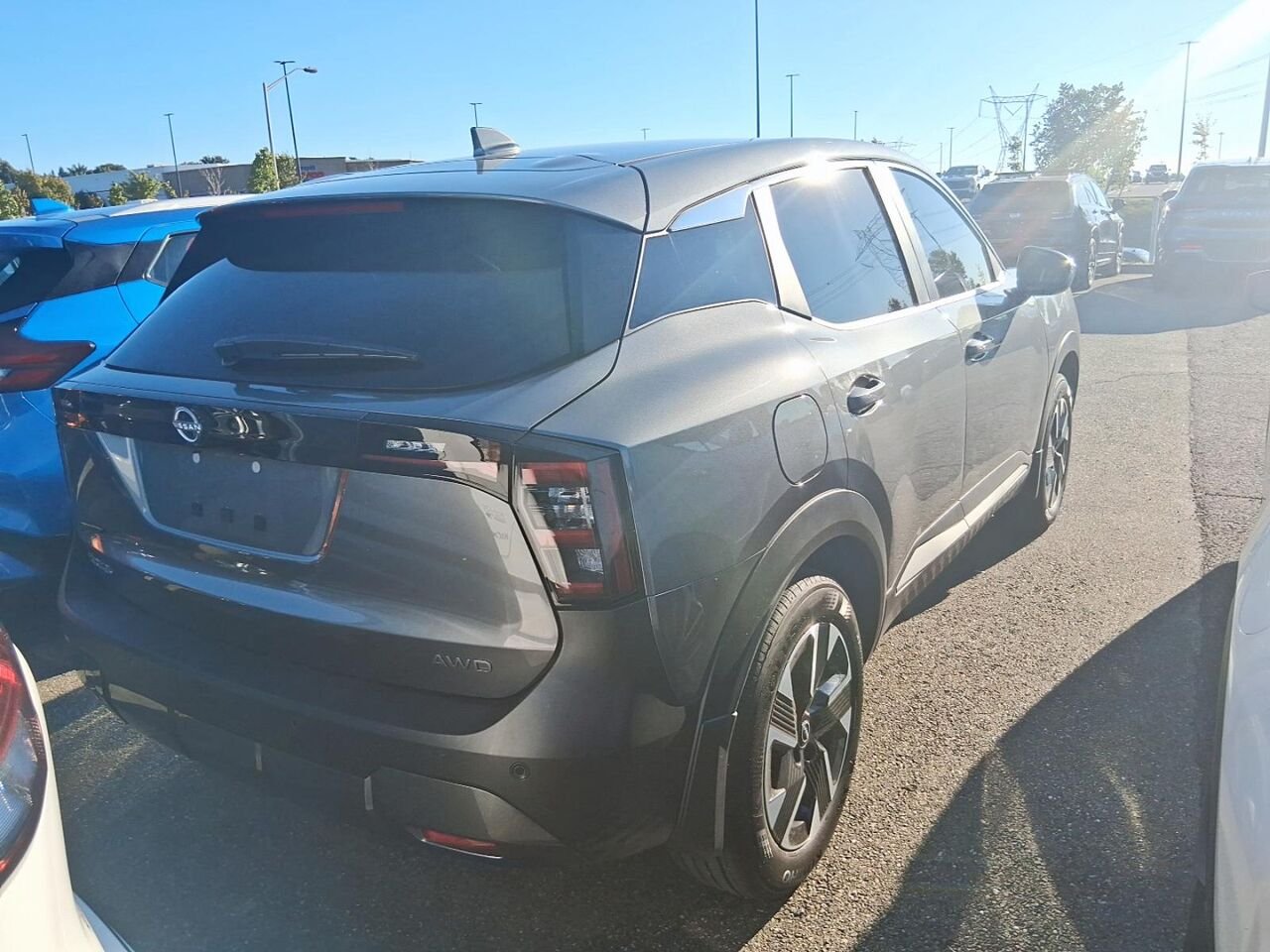 2025 Nissan Kicks SV TRACTION INTEGRALE Grey Québec - photo #1