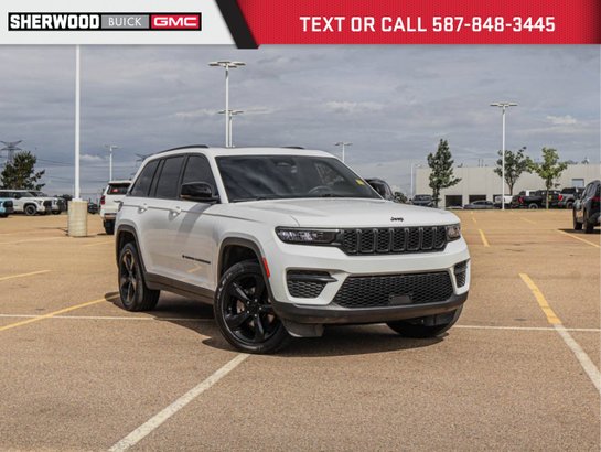 2025 Jeep Grand Cherokee Altitude V6 4X4 | Sunroof White