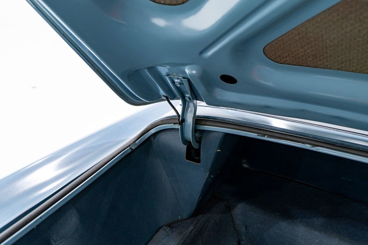 1954 Cadillac Fleetwood Unrestored fully original survivor **PRICE IN USD** Blue Montreal - photo #84