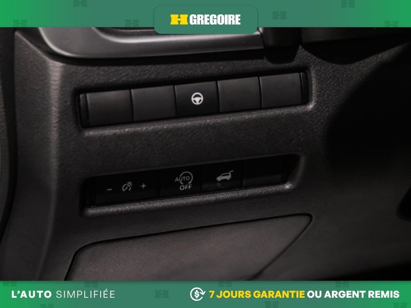 2023 Nissan Rogue White Saint-Eustache - photo #16