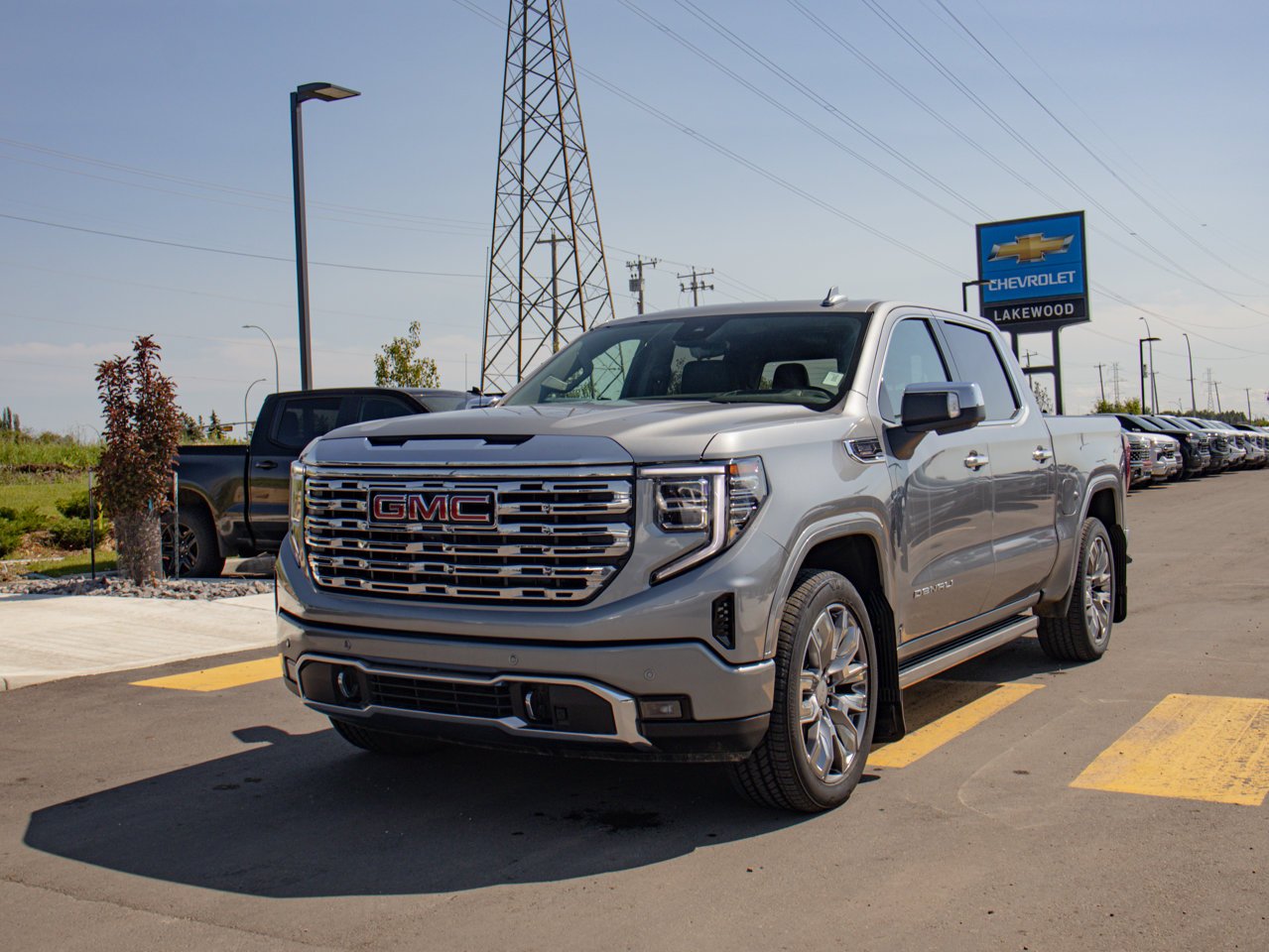 2025 GMC Sierra 1500 4WD Crew Cab 147 Denali Grey Sherwood Park - photo #3