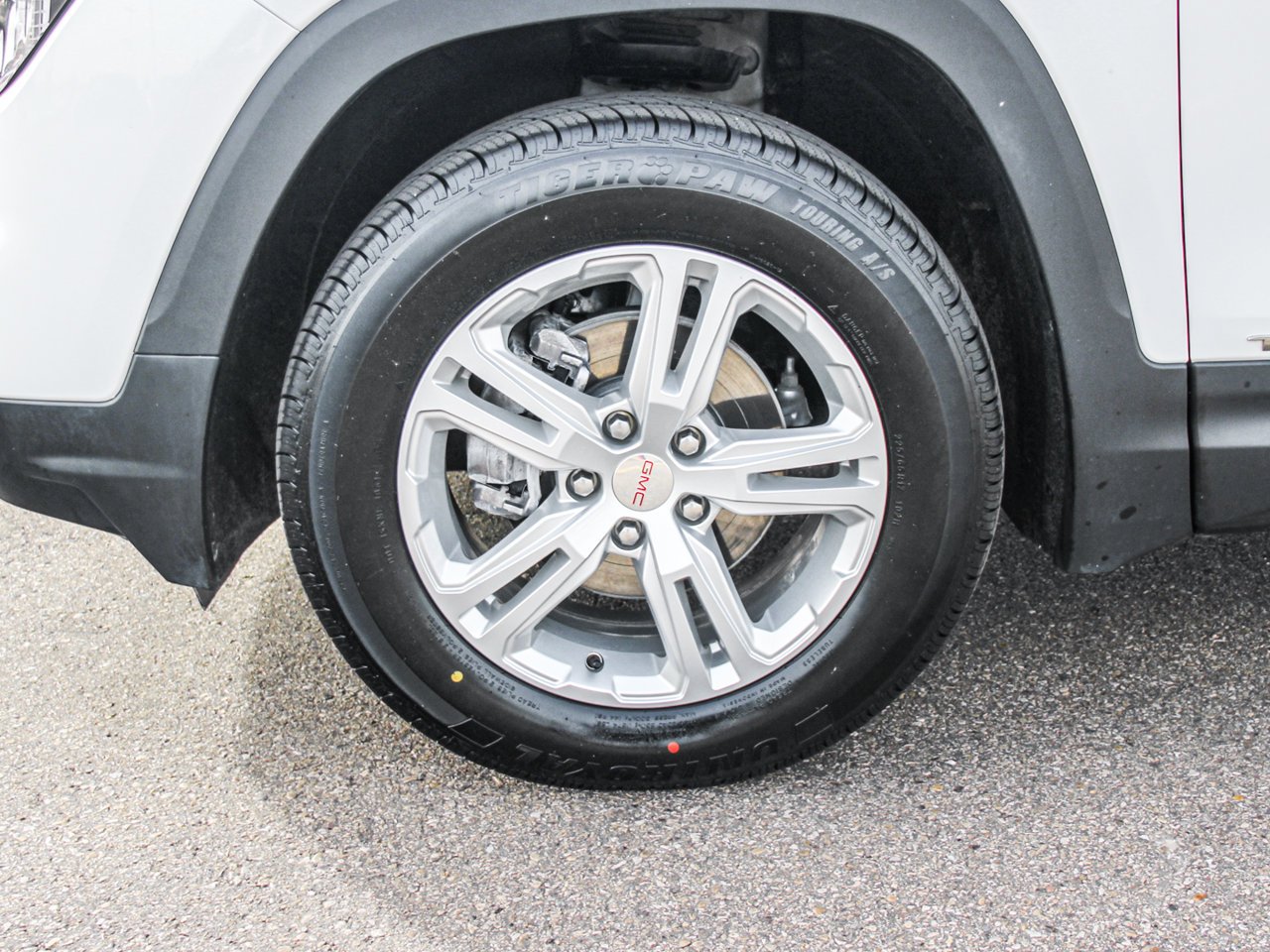 2024 GMC Terrain AWD 4dr SLE White Sherwood Park - photo #11