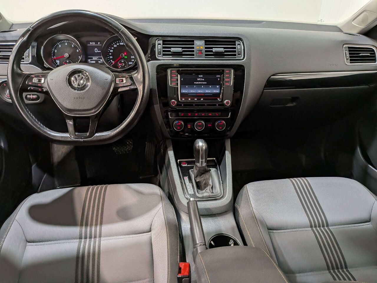 Volkswagen Jetta Sedan 4dr 1.4 TSI Auto Wolfsburg Edition 2017 Gris Val-David - photo #28
