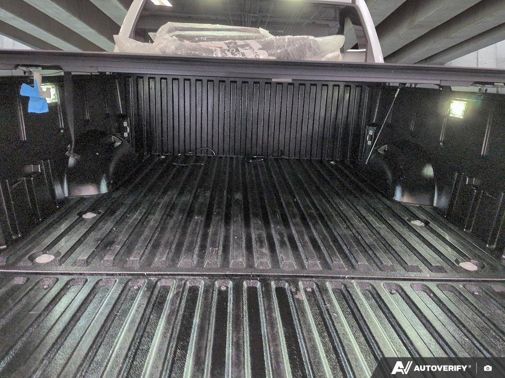 2025 Toyota Tundra S2501294 | 4x4 Crewmax Limited Hybrid White Edmonton - photo #11