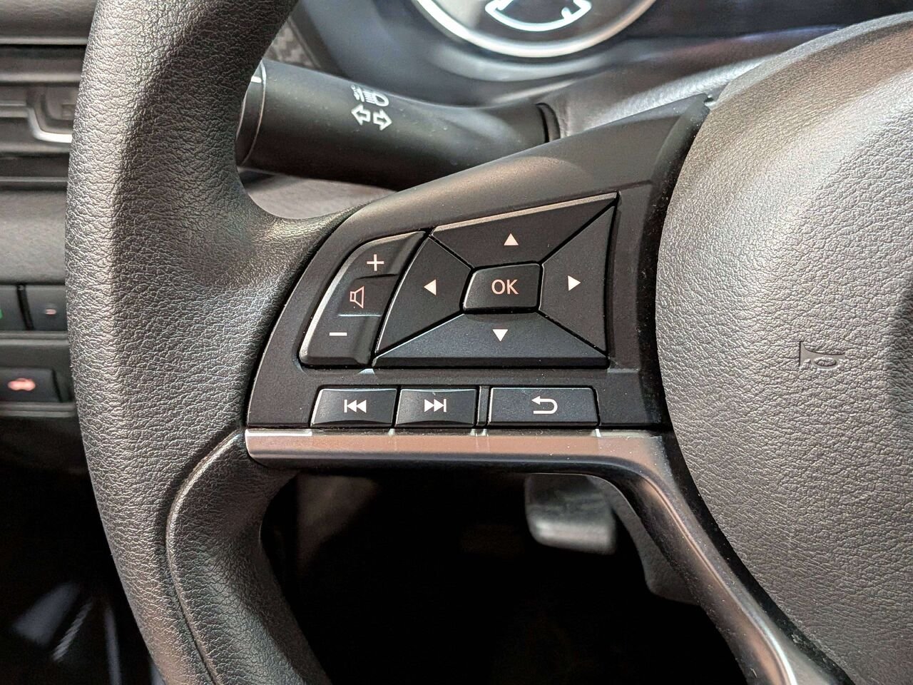 Nissan Sentra S Plus CVT 2023 Gris Val-David - photo #14