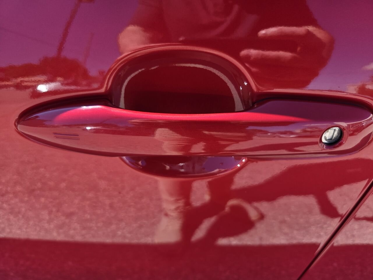 2024 Toyota PRIUS PRIME Red Mont-Laurier - photo #11