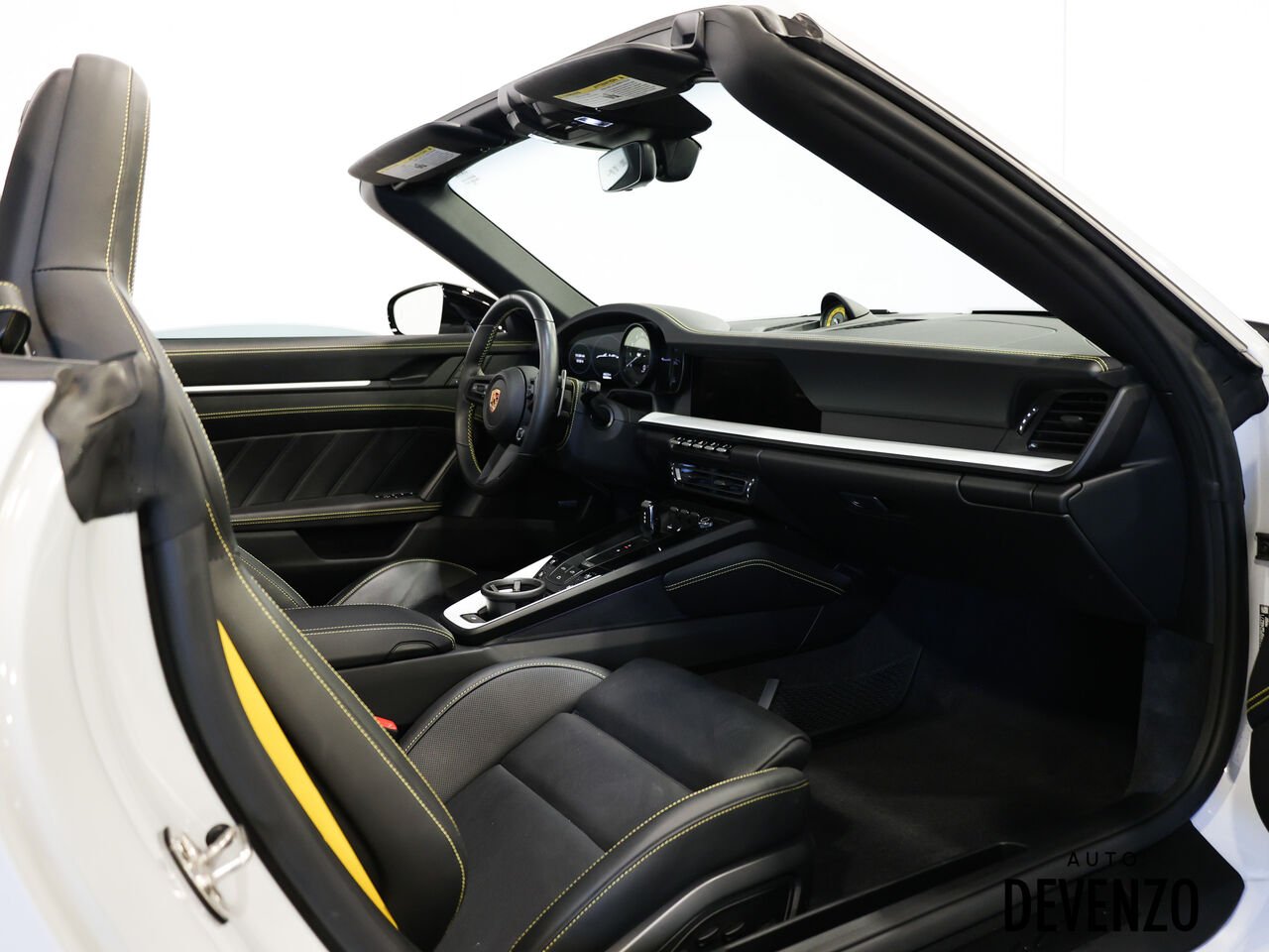 2023 Porsche 911 Grey Saint-Eustache - photo #8