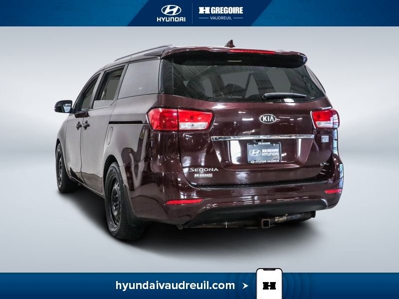 2018 Kia Sedona Red Laval - photo #7