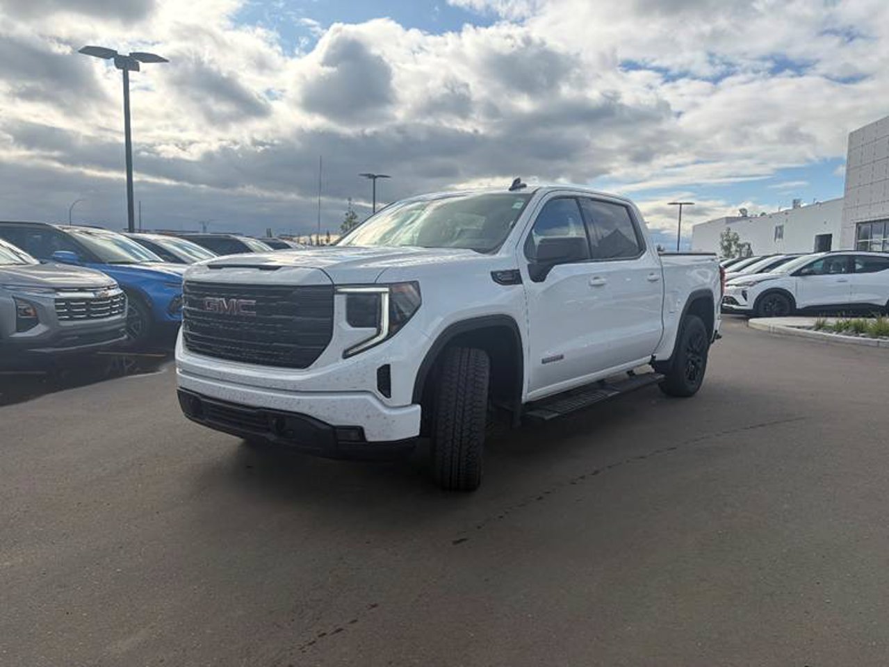 2026 GMC Sierra 1500 4WD Crew Cab 147 Elevation White Sherwood Park - photo #2