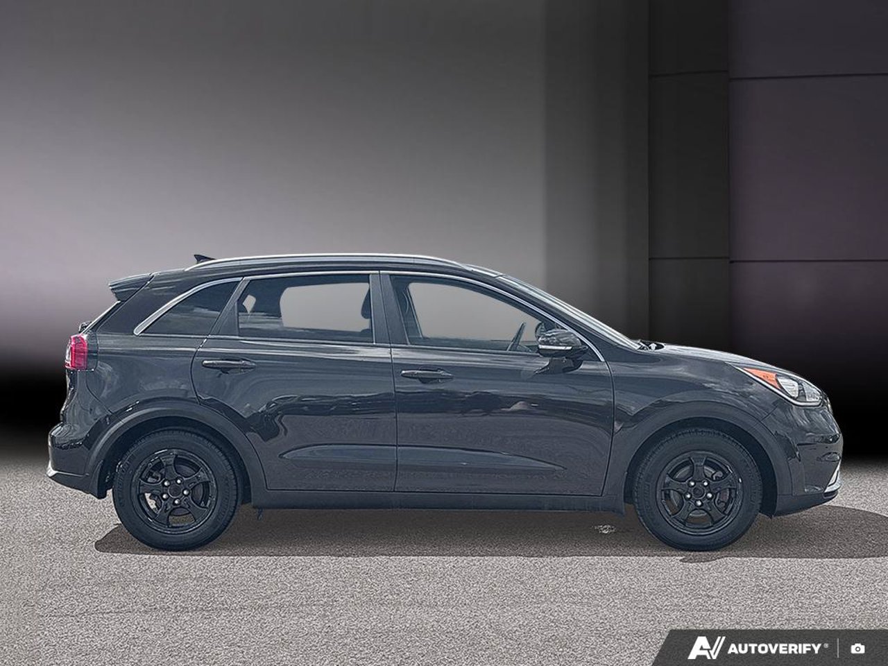 Kia Niro KNDCC3LC2K5273975 2019 Gris Mirabel - photo #5