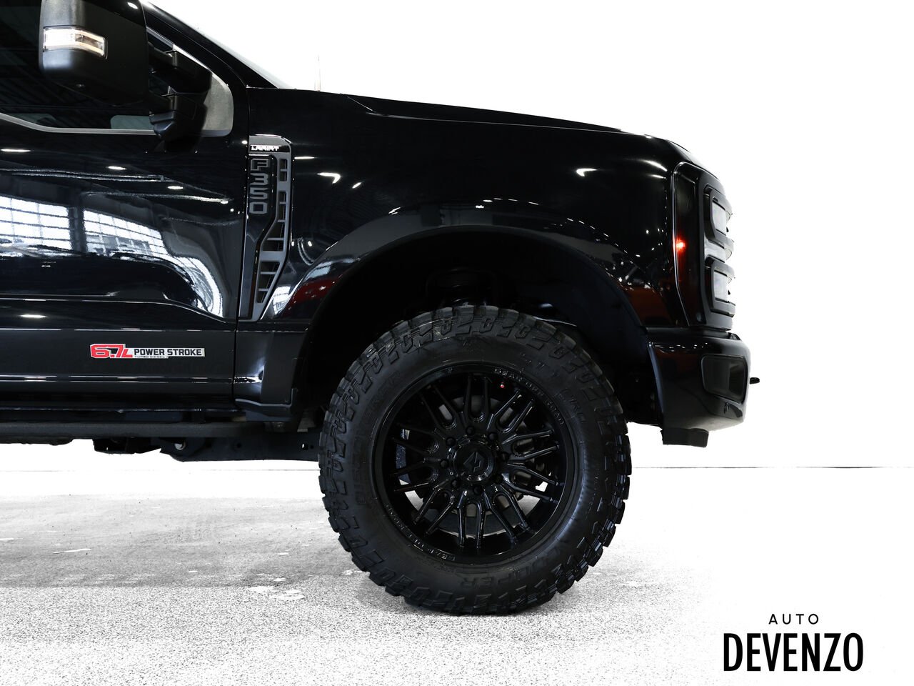 Ford Super Duty F-350 2023 Noir Saint-Eustache - photo #4