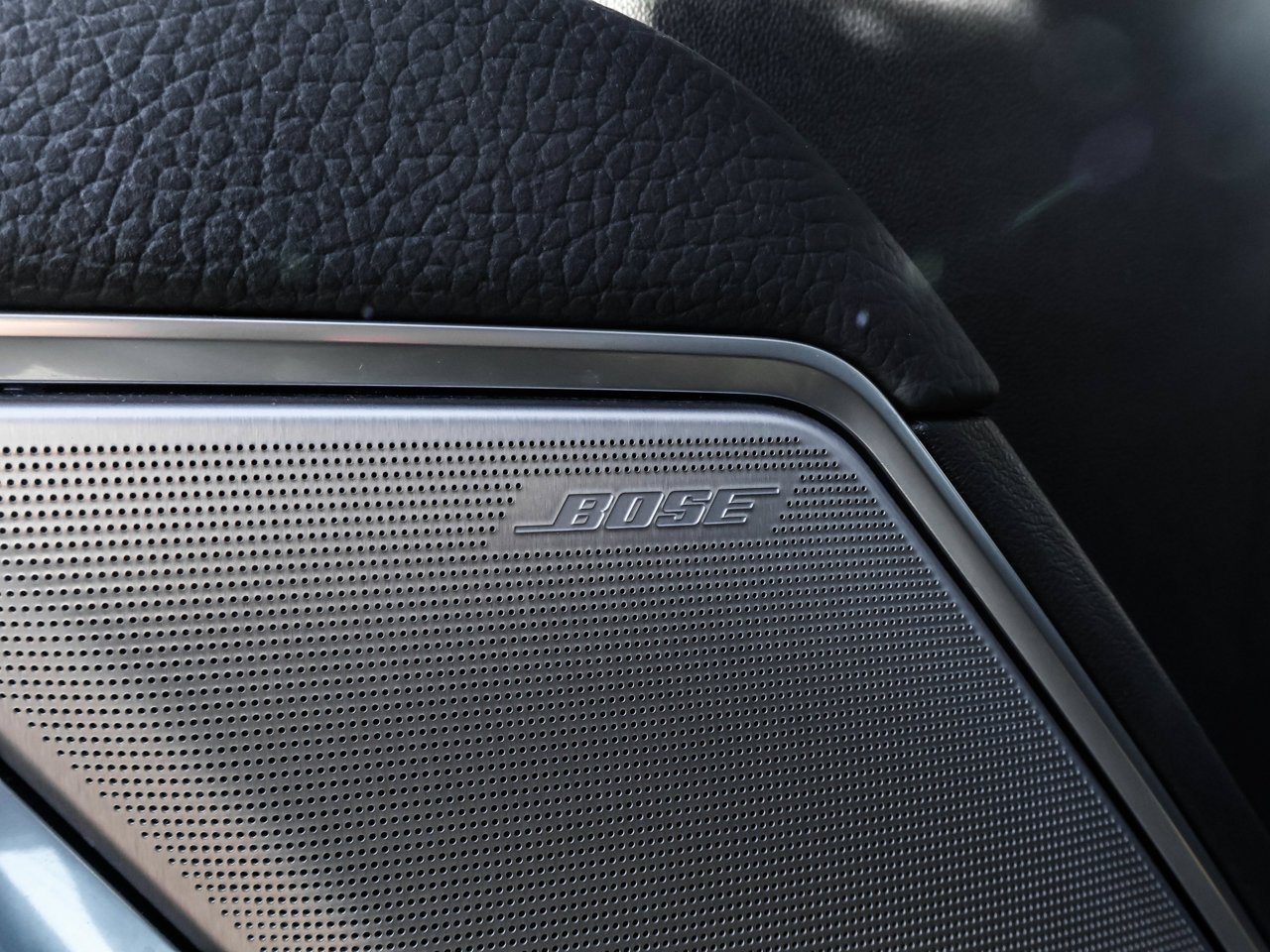 2025 GMC Sierra 1500 4WD Crew Cab 147 Denali Grey Sherwood Park - photo #18
