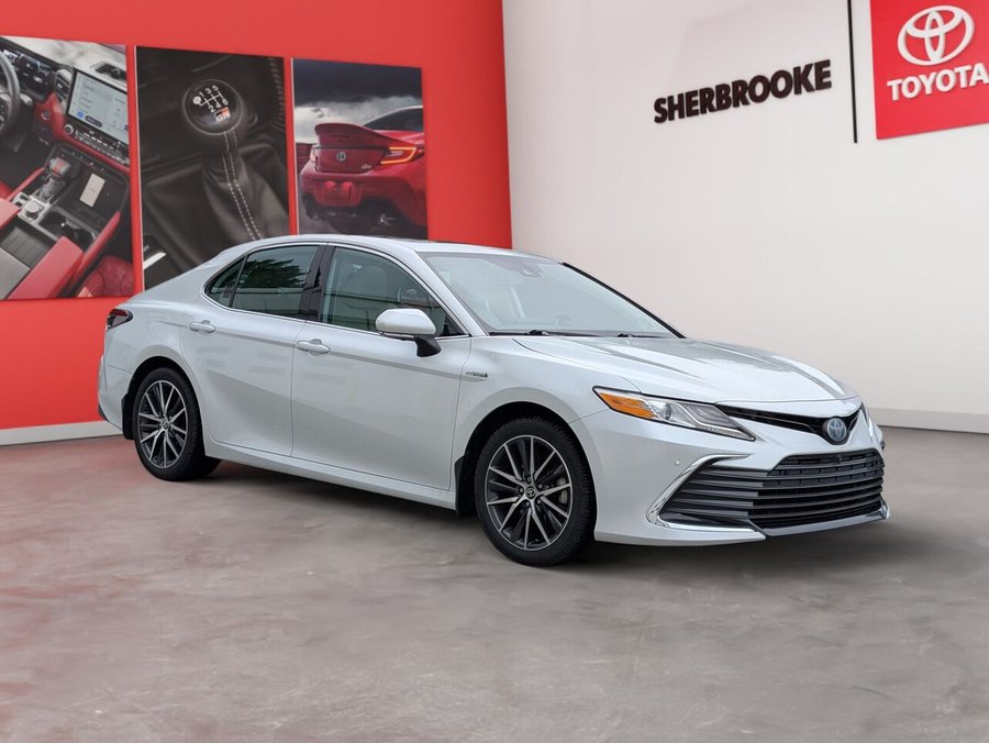 2021 Toyota Camry Hybrid 2021 White