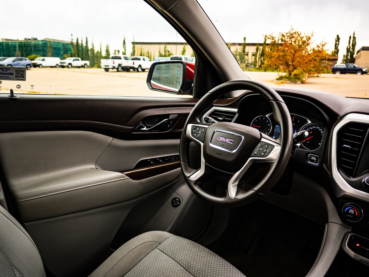 2023 GMC Acadia AWD 4dr SLE Red Sherwood Park - photo #33