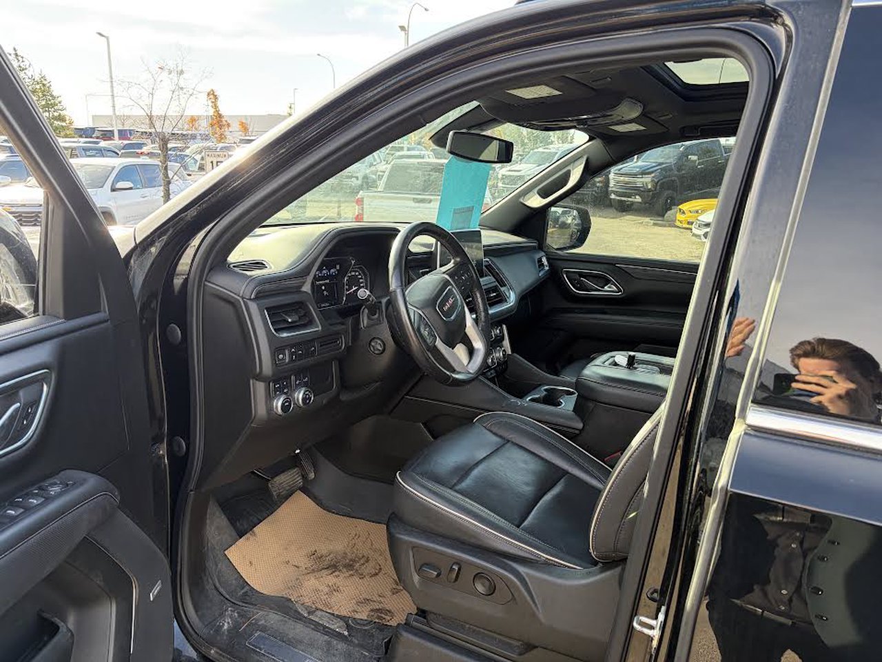 2021 GMC Yukon 4WD 4dr SLT Black Sherwood Park - photo #6