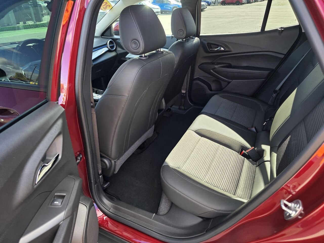 Chevrolet Trax LT 2025 Rouge Rouyn-Noranda - photo #17