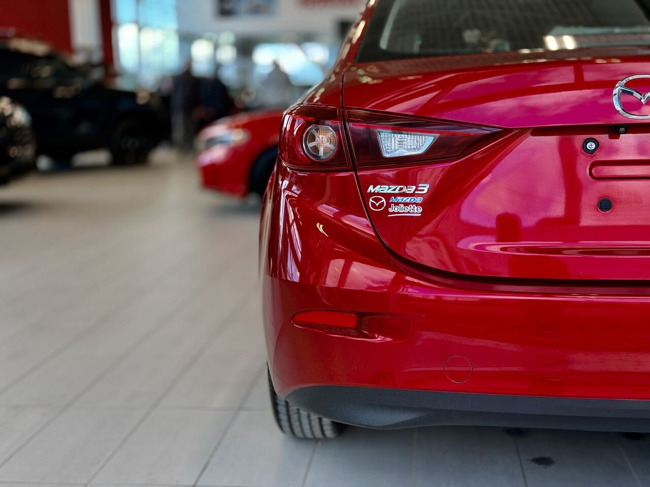 2018 Mazda Mazda3 Red Notre-Dame-des-Prairies - photo #10
