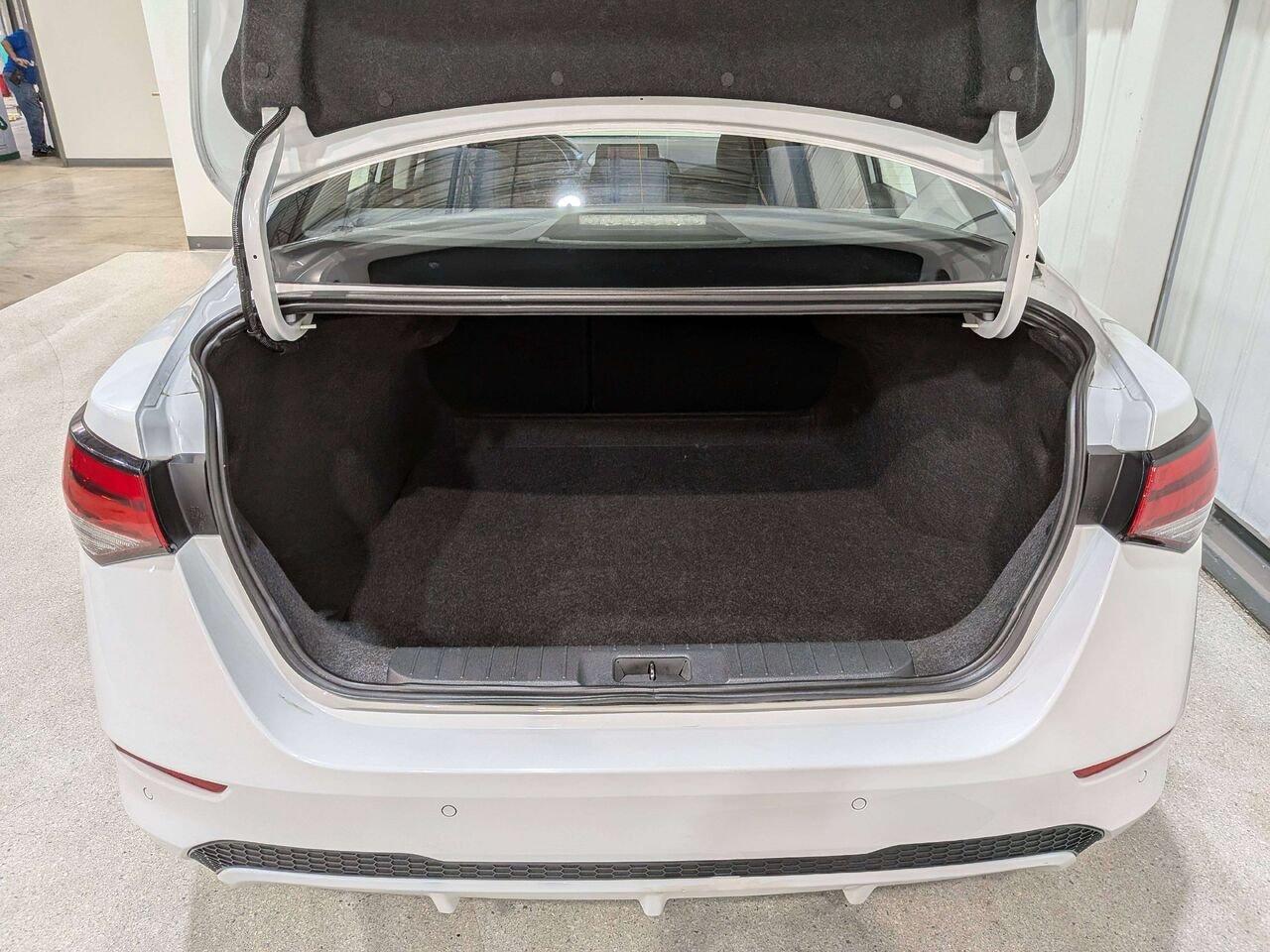 2024 Nissan Sentra S Plus CVT White Val-David - photo #8