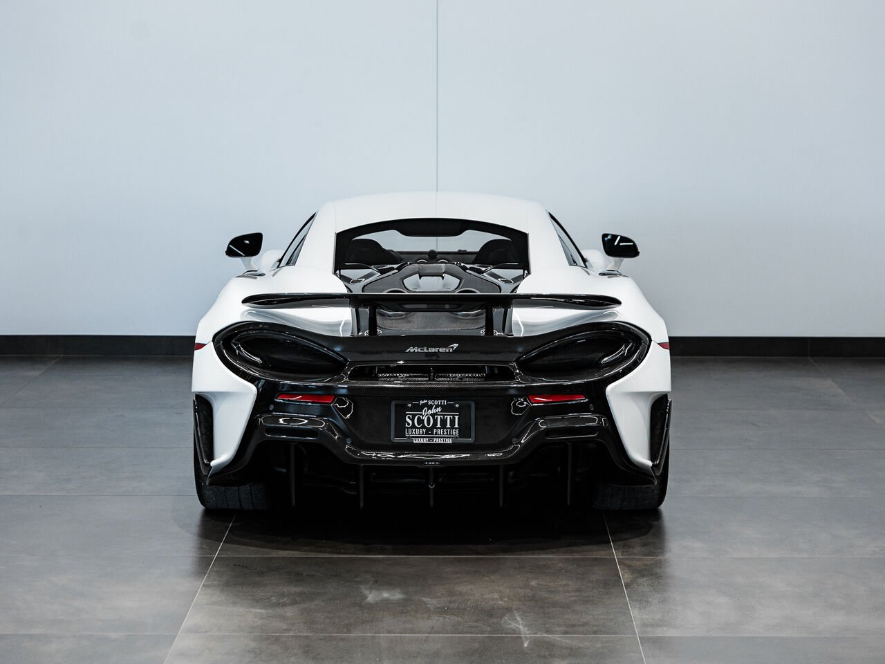 2019 McLaren 600LT White Saint-Eustache - photo #6