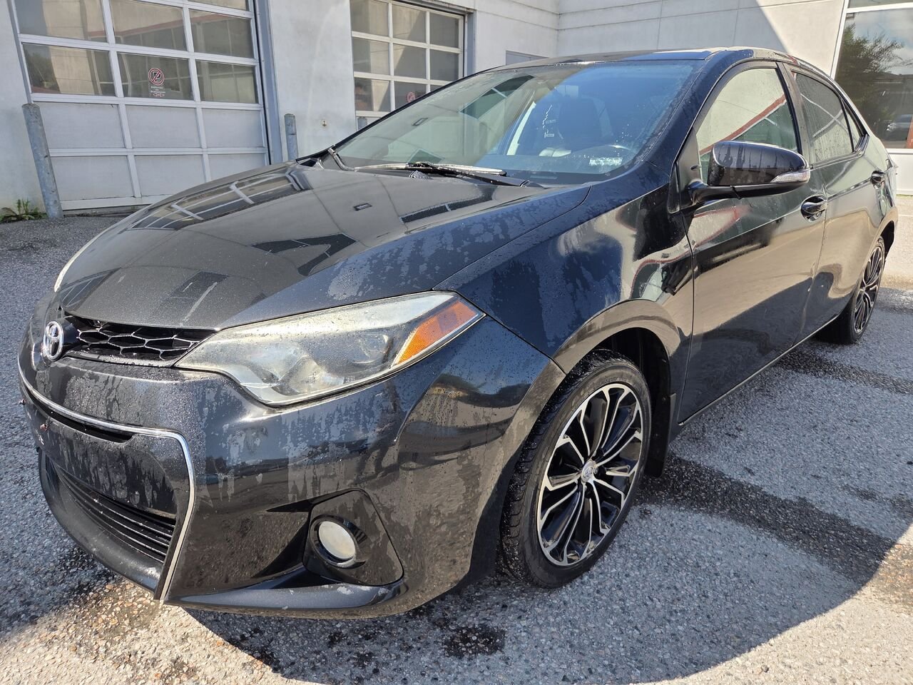 2016 Toyota COROLLA Black Mont-Laurier - photo #0