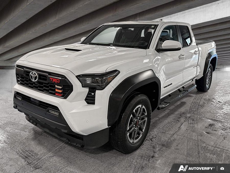 2024 Toyota Tacoma 4x4 Double Cab Auto White