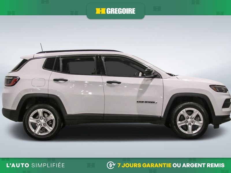 2023 Jeep Compass White Blainville - photo #10