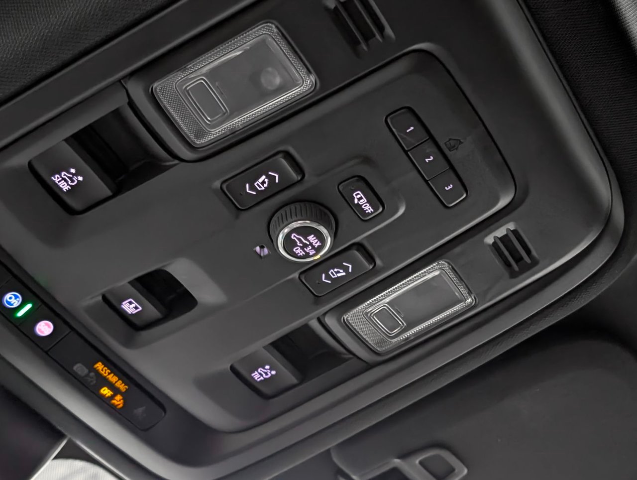 Chevrolet Tahoe RST 2023 . Saint-Eustache - photo #31