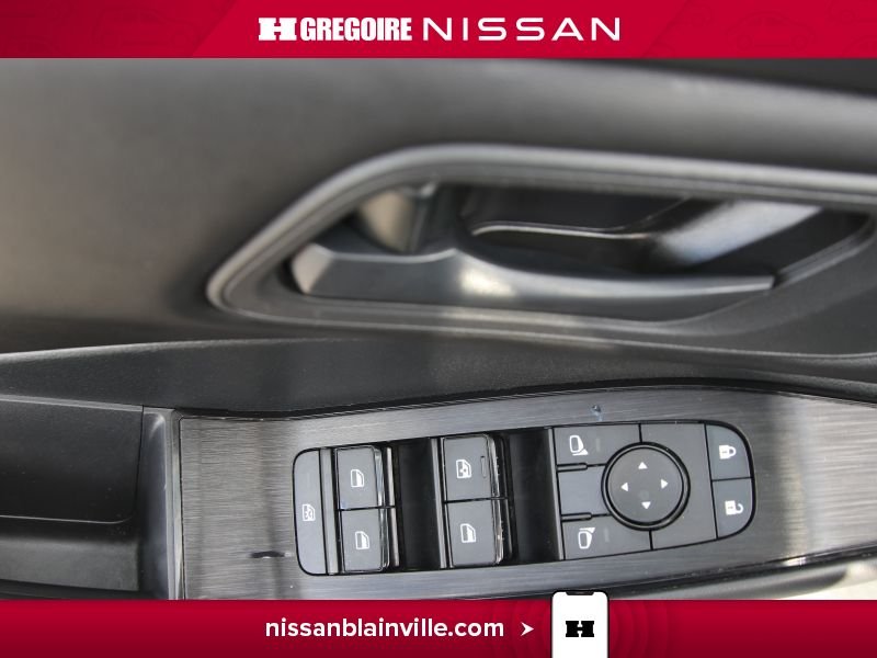 Nissan Rogue 2024 Blanc Blainville - photo #17