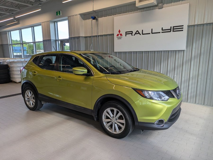 Nissan Qashqai SV 2017 Vert
