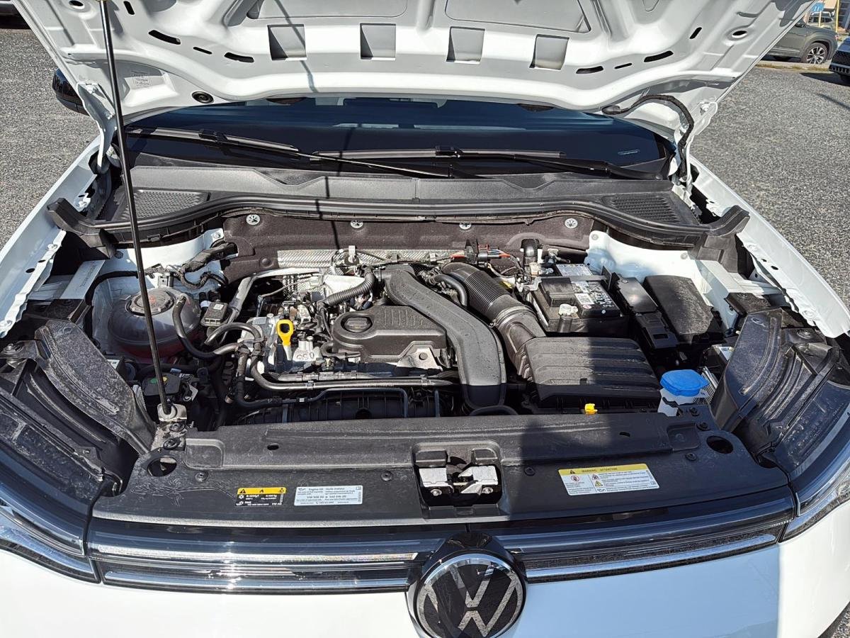Volkswagen Taos 2026 Blanc pur avec toit noir Rouyn-Noranda - photo #7