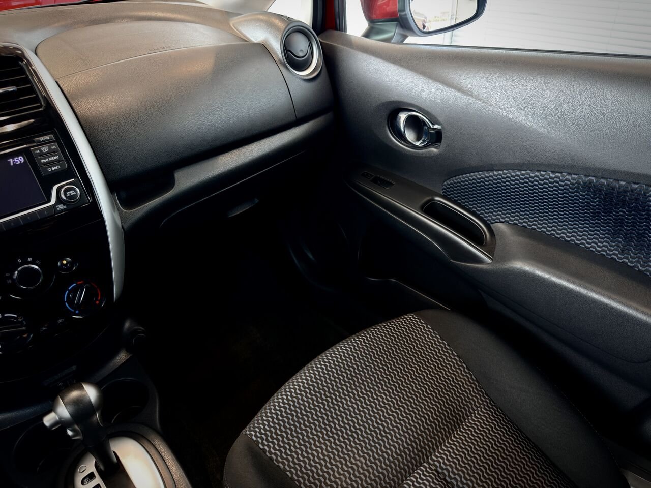 2018 Nissan Versa Note Red Notre-Dame-des-Prairies - photo #19