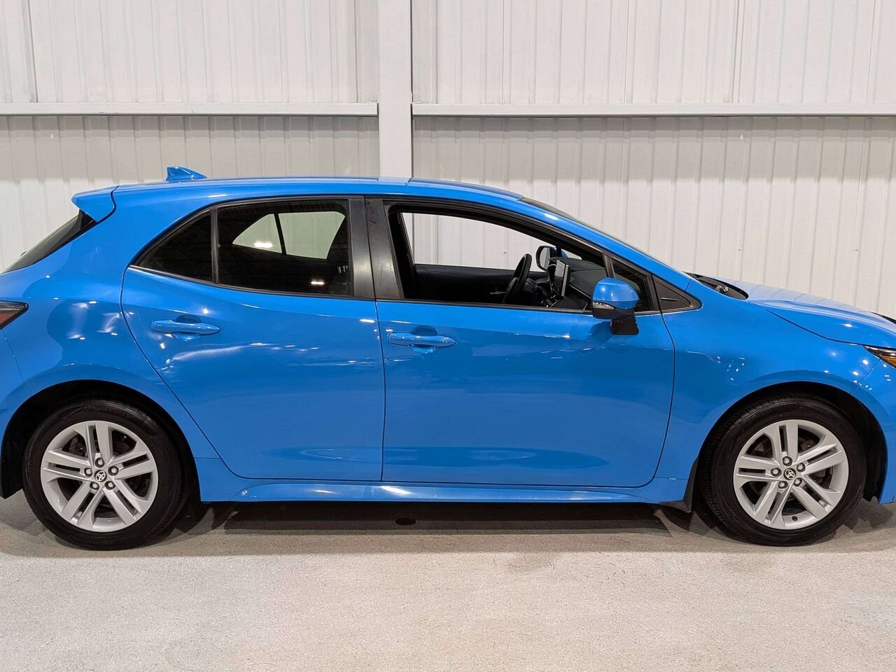 2019 Toyota Corolla Hatchback Manual Blue Val-David - photo #7