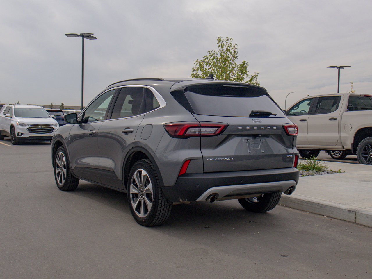 2024 Ford Escape Platinum AWD Grey Sherwood Park - photo #7