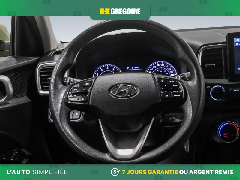 2020 Hyundai Venue Green Laval - photo #18