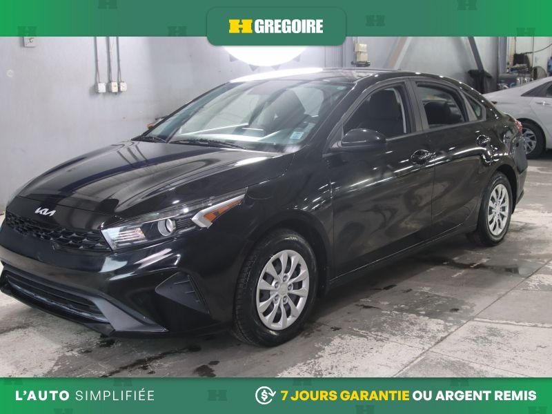 2024 Kia Forte Black Laval - photo #2
