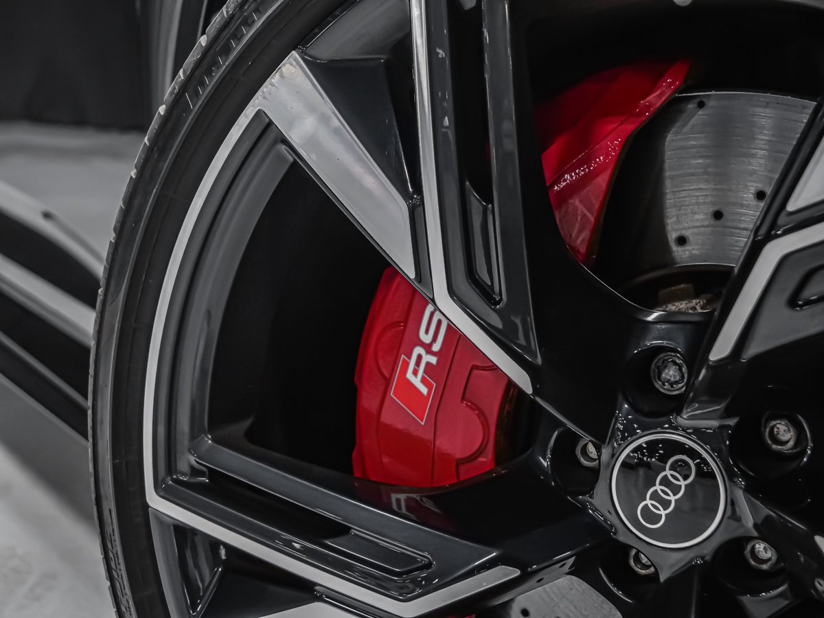 2023 Audi RS 6 Avant Black Montreal - photo #6