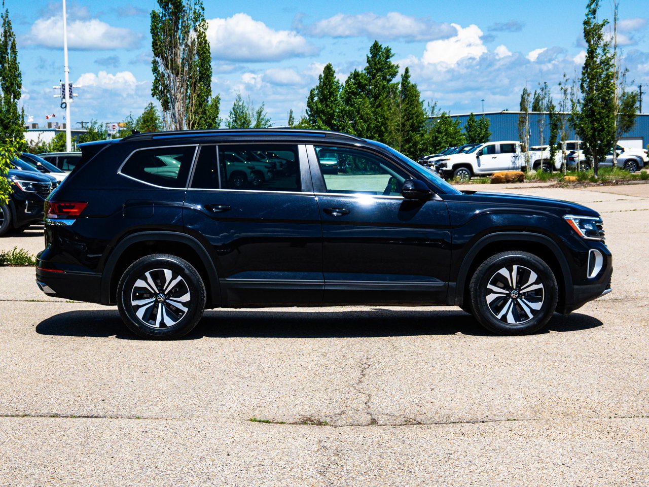 2025 Volkswagen Atlas Comfortline 2.0 TSI 4MOTION Black Sherwood Park - photo #13
