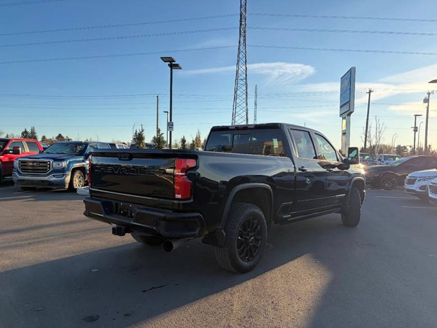 2025 Chevrolet Silverado 3500HD High Country Midnight Edition 6.6L Duramax Z71 | Power Assist Steps Black