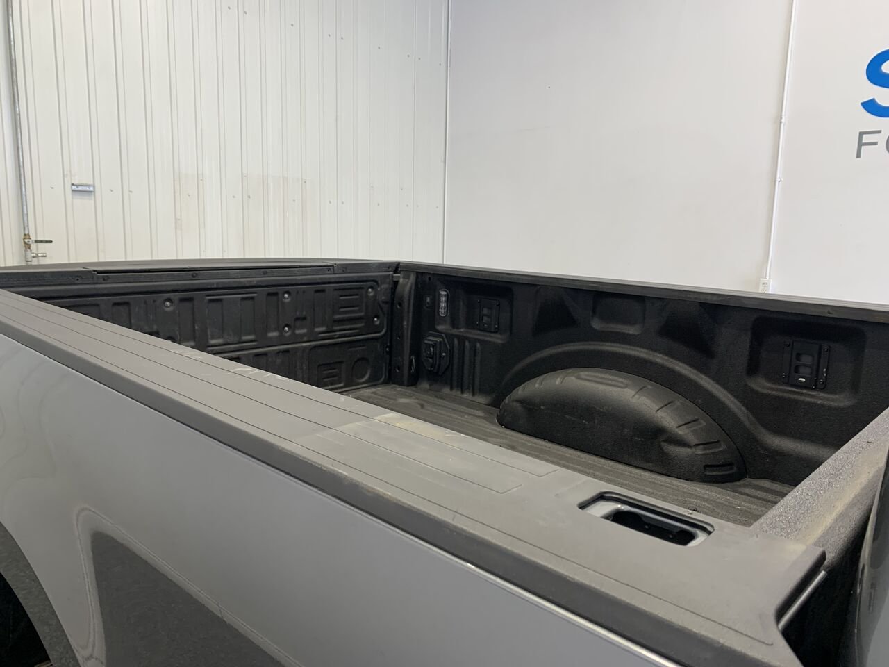 2026 Ford Super Duty F-250 SRW XLT cabine 6 places 4RM caisse de 6,75 pi Grey Châteauguay - photo #8